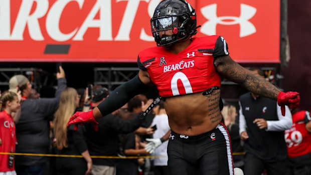 Cincinnati linebacker Ivan Pace Jr.